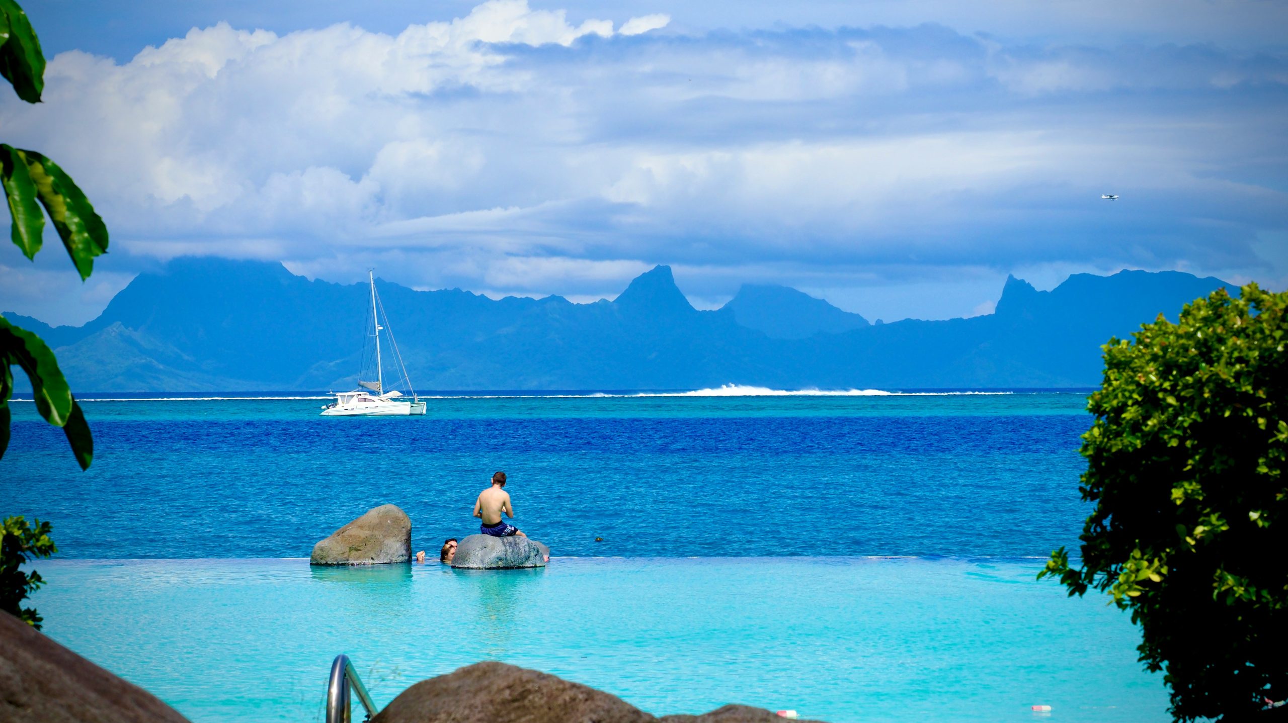 discover the pristine beauty of tahiti with our tourism guide. plan your dream vacation, explore stunning beaches, and immerse yourself in the vibrant culture of this tropical paradise.